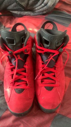 Jordan’s size 10-11
