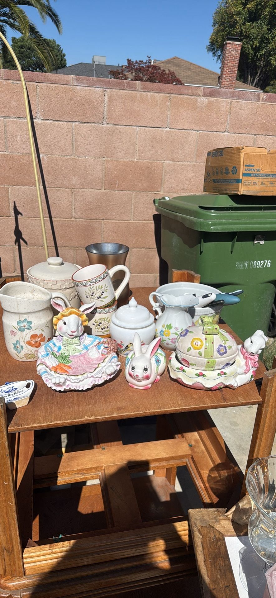 Trinkets And Glassware