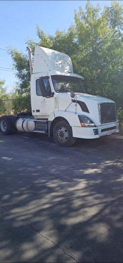 2012 VOLVO VNL SOLD AS-IS