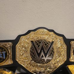 WWE World Heavyweight Title With Jey Uso Yeet Plates 