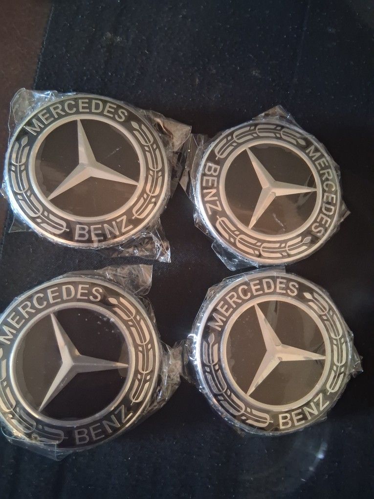 MERCEDES BENZ EMBLEM WHEEL CENTER CAP BLACK HUBCAP - SET OF 4
$18