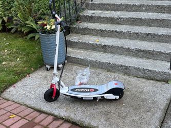 Razor E200 - excellent condition