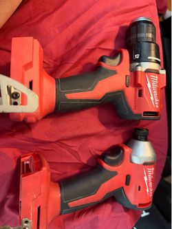 Milwaukee M18 hammer drill & impact driver