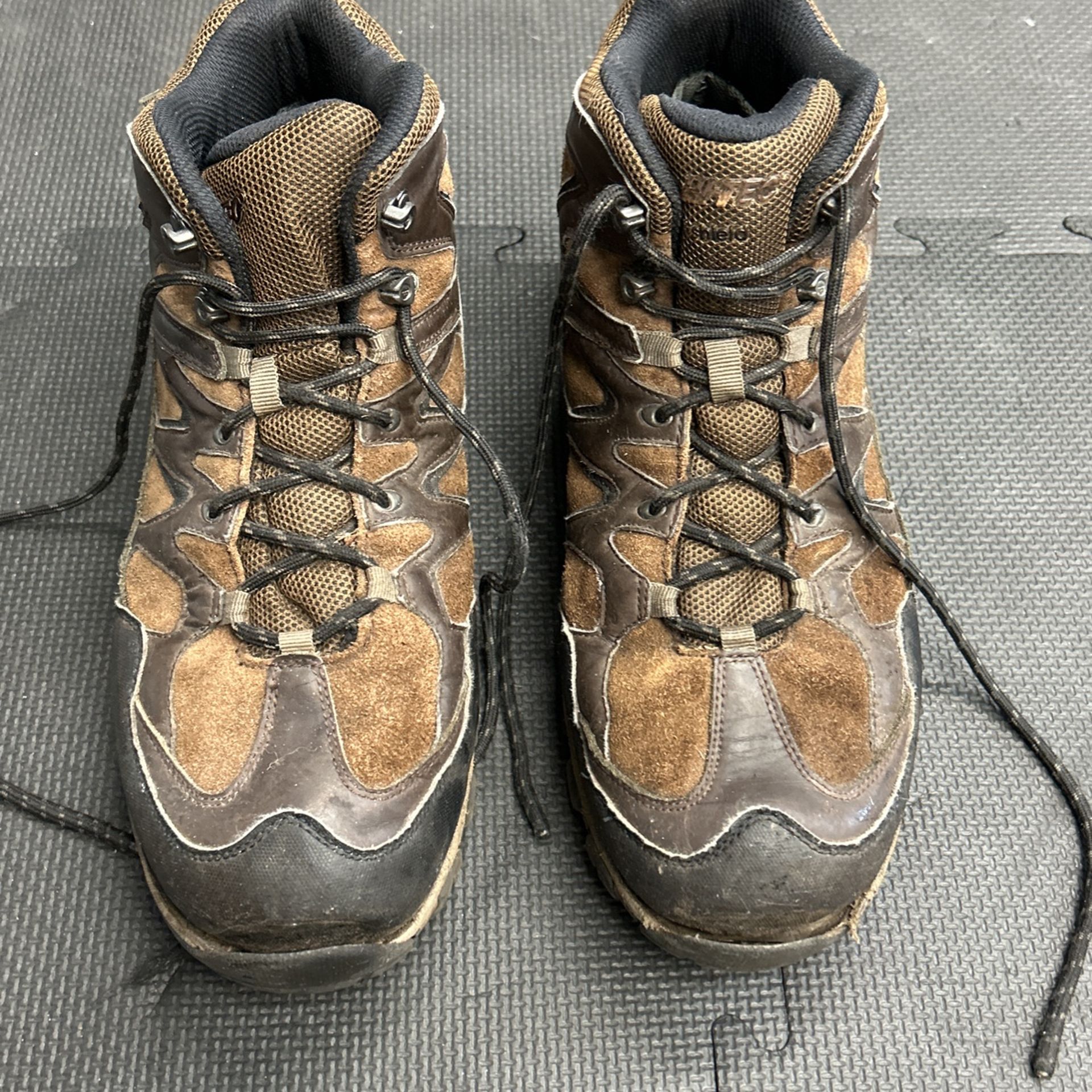 Hi-Tec Hiking Boots Size 13 Men’s