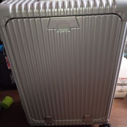 Nobl All In One Carry On Expandable Luggage