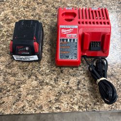 Tools Battery Charger Milwaukee 48-59-1812