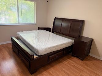 Bedroom set