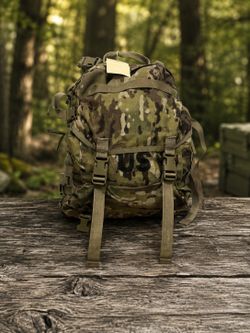 Multicam assault pack w/ stiffener - new