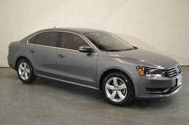2015 Volkswagen Passat w/ 41k Miles