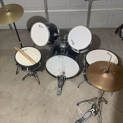Gammon Percussion Drum-set 