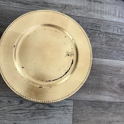 65 Gold Charger Plates