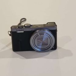 Panasonic Lumix DMC-ZS40 digital camera with battery . Pre-owned, in 
good working and cosmetic shape