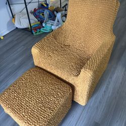 Swivel Rocking Chair w/ Ottoman 