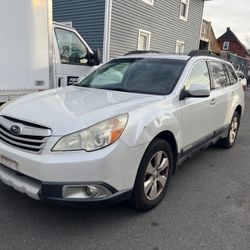 2011 Subaru Outback Limited 2.5i SUV