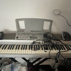 Keyboard Piano Synthesizer With Stand + Bench