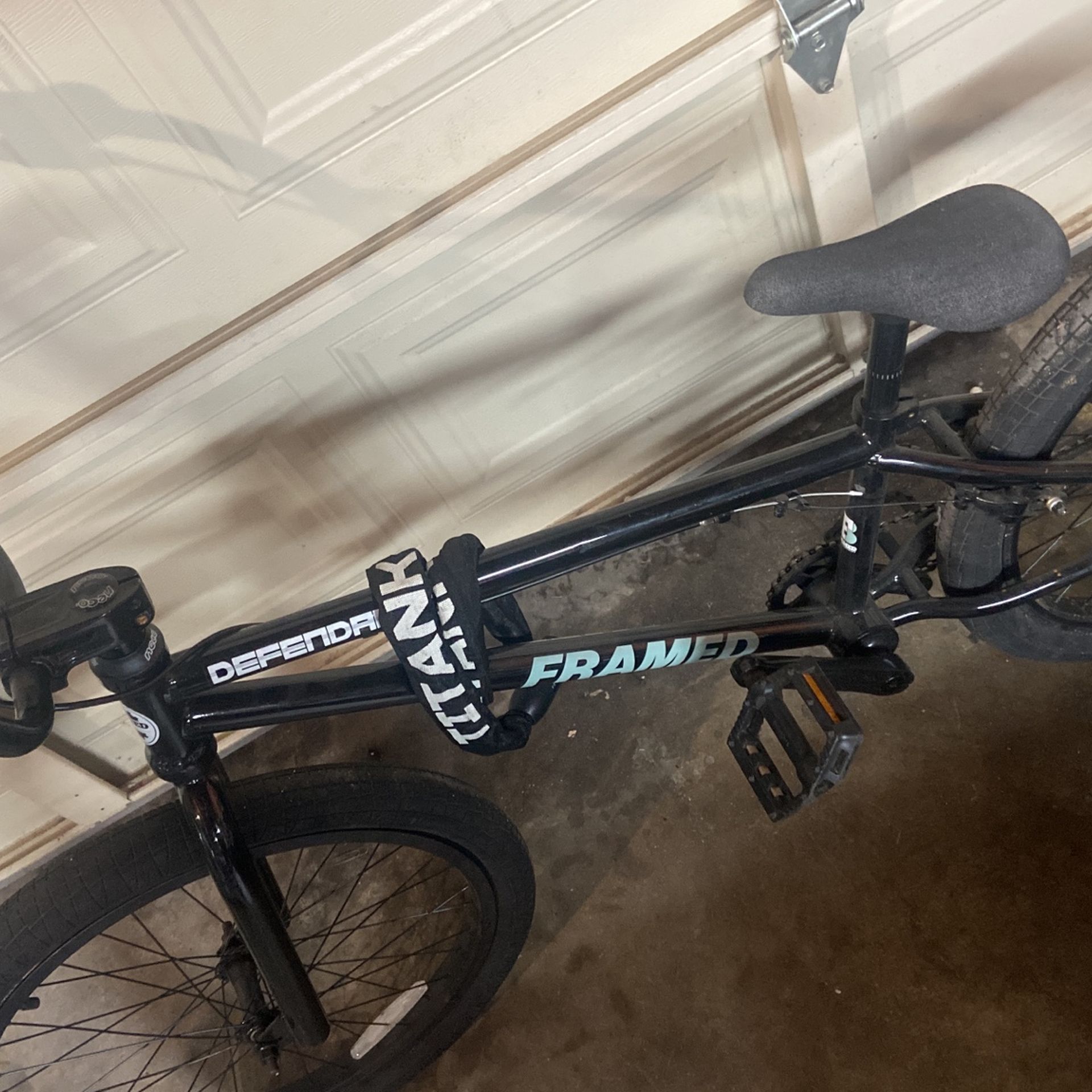 Framed defendant pro 22 sale