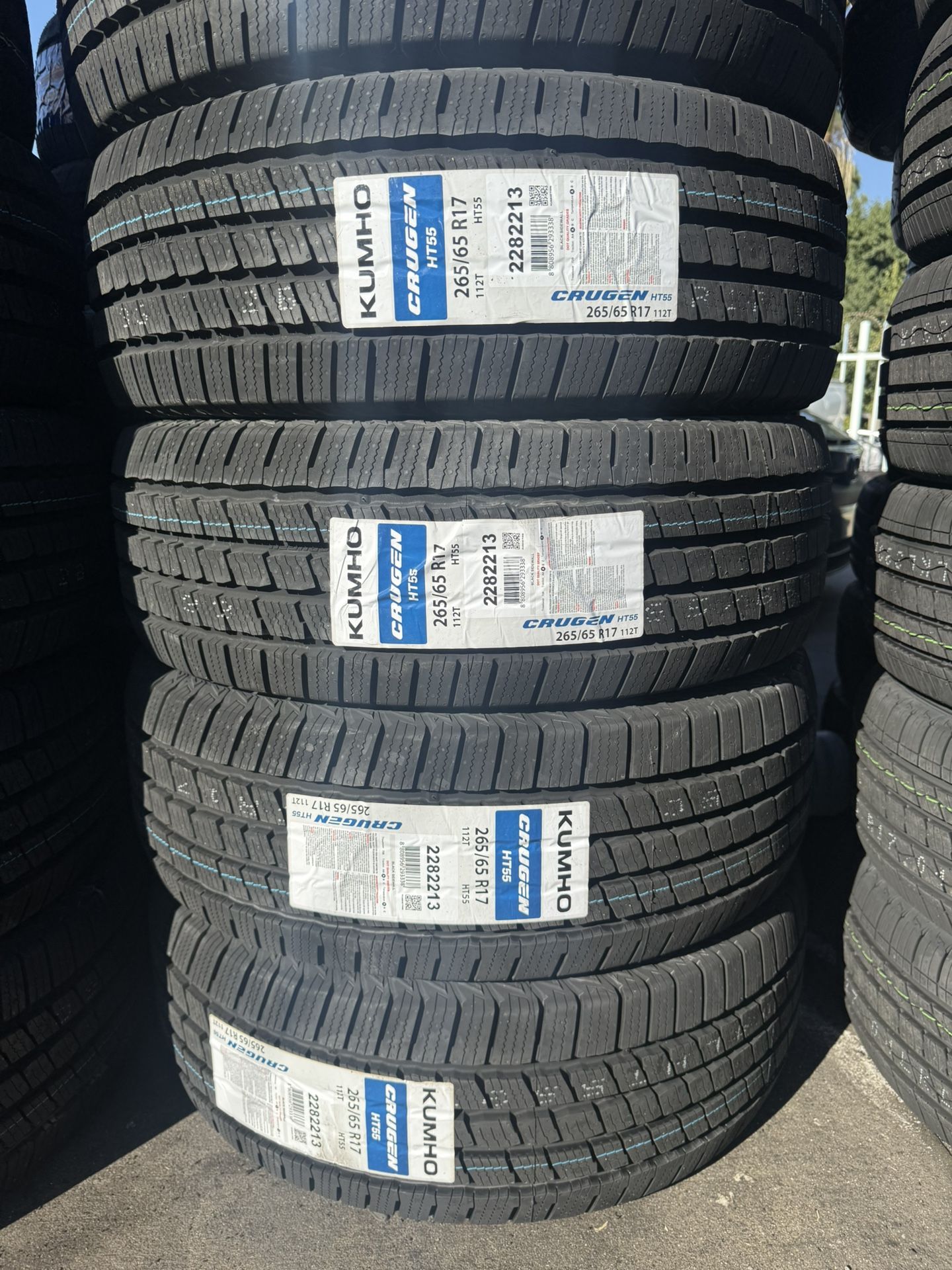265/65/17 Kumho HT 4 NEW TIRES INSTALLED AND BALANCED 50,000 Miles Warranty