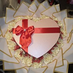 Ramos De Rosas Echas De Liston 