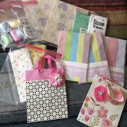 17 Piece Gift warp set Pastel floral and heart  bags wrap tissue