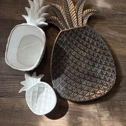 Pineapple Tiki Decor