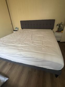 Colchon y base semi Nuevo  king size