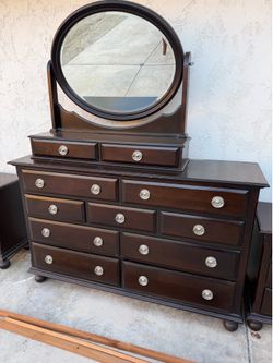 Bedroom Set