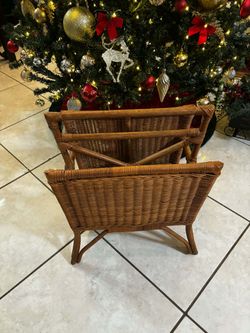 Vintage Wicker Raton Magazine Rack