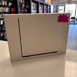 MacBook Air 13inch m3 chip 512GB 16GBram