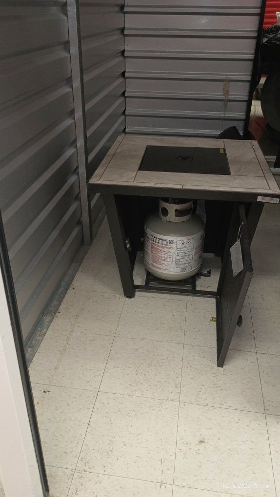 Slightly Used 30" Square Tile Top Gas Fire Pit Table