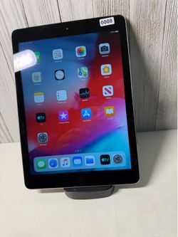 Apple iPad Air (1st Generation) – 16GB Wi-Fi – Great Battery!
