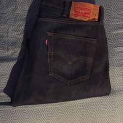 Blue Levi’s 501’s