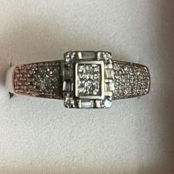 10k White Gold Natural .55ctw Diamond  Ladies Ring 