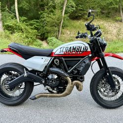 2023 Ducati Scrambler Urban Motard