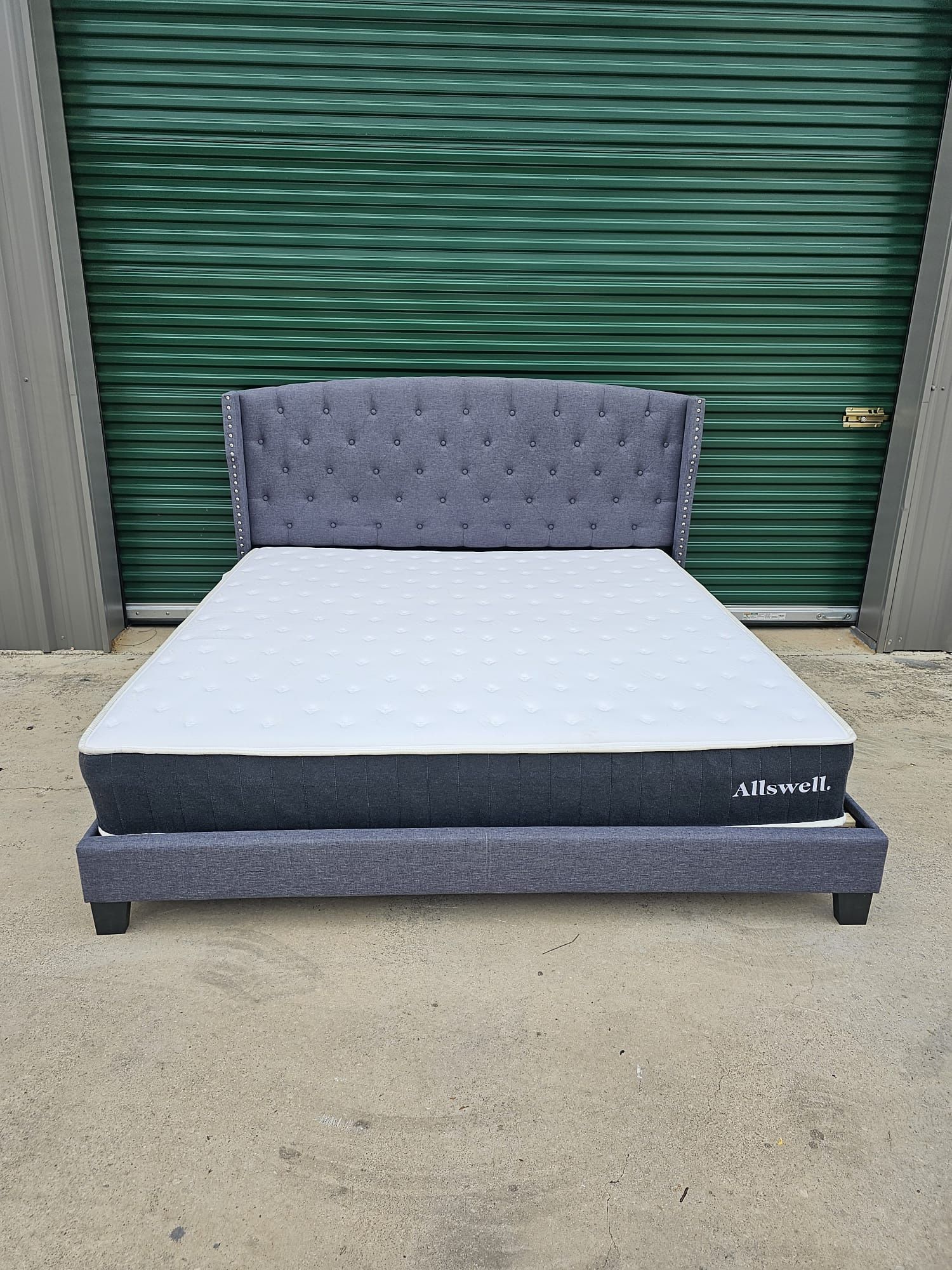 King Bed for Sale in Schertz, TX OfferUp