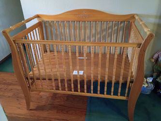 Baby Sleigh Crib - Maple Wood