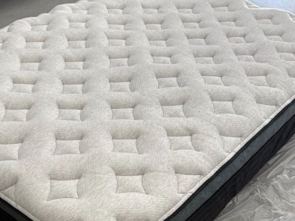 HELIX MIDNIGHT LUXE - King Size Mattress 