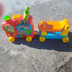 Vtech Train, No Sound. Like New Just Needs Wiped
