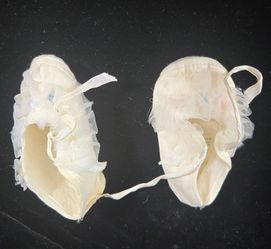 Antique/vintage newborn baby shoes 1933