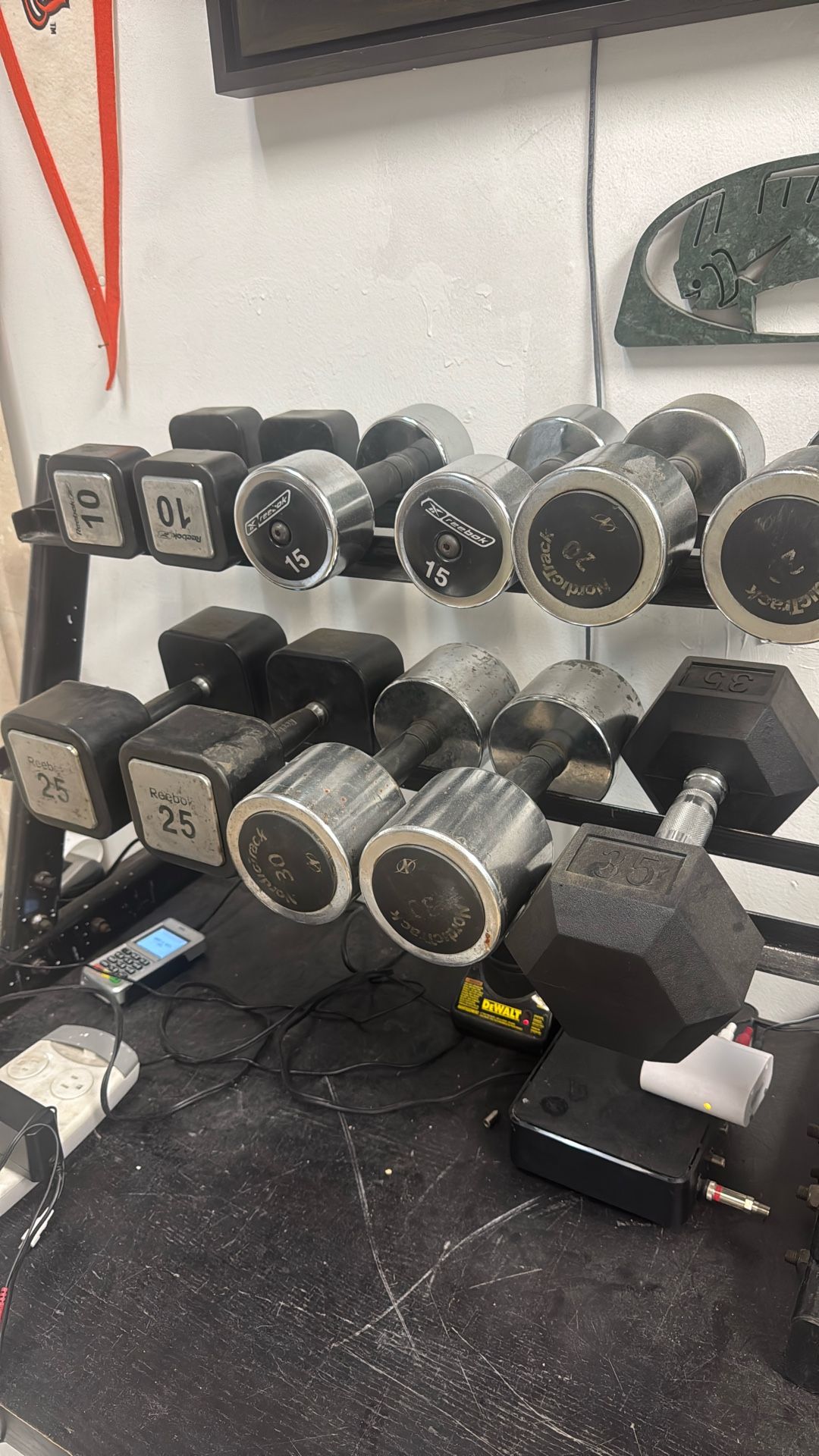 Dumbbell rack, 10 through 35 with rack awesome weights
