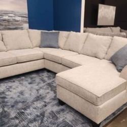 Want Quality? Brand New Byers Market LUX Collection Cali Bone 3pc Sectionals