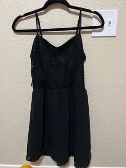Juniors  black dress
