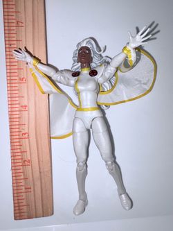 MARVEL LEGENDS X-MEN STORM