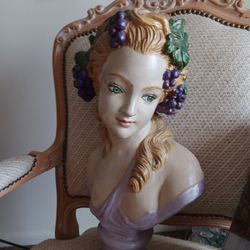 Lady Bust