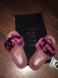Rihanna Puma Fenty with bag