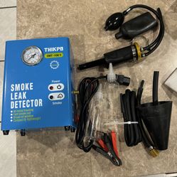 Smoke Machine Automotive, EVAP Smoke Machine Leak Tester Built-in Air Compressor, Professional Smoke Leak Detector for Car, 12V DC Vacuum Diagnostic T