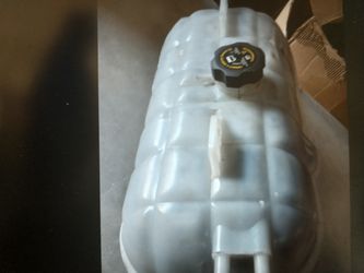 Allied Fluid Reservoir for Freightliner Century Trucks