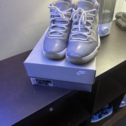 Jordan 11 Cool Gray Size 9