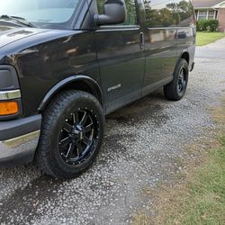 Express 1500 Chevrolet Van Rims Wheels + Tires