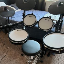 Donner DED-200 Max complete drum set