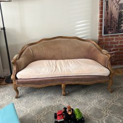 Free Sofa